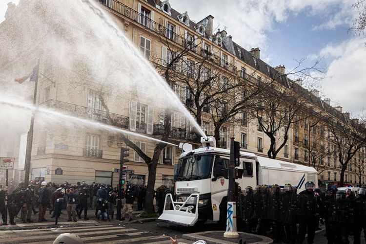 &quot;Camions XXL : la techno des engins de secours&quot; sur RMC Découverte mardi 19 mars 2024