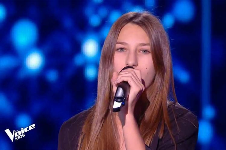 Replay &quot;The Voice Kids&quot; : Eva chante &quot;Cassé&quot; de Nolwenn Leroy - Vidéo