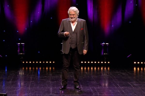 « Ma femme et moi » : le spectacle de Roland Magdane rediffusé sur C8 vendredi 29 novembre 2024