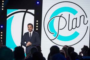 “Plan C” de Camille Combal : les 1ères images &amp; les invités ce vendredi 14 juin sur TF1 (vidéo)