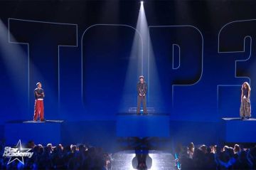 Replay "Star Academy" : Morgan, Cameron et Amel chantent "Hier encore" de Charles Aznavour (vidéo)