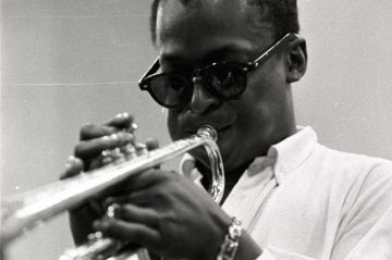 « Miles Davis : Birth of the Cool » portrait inédit diffusé sur ARTE vendredi 18 octobre 2024
