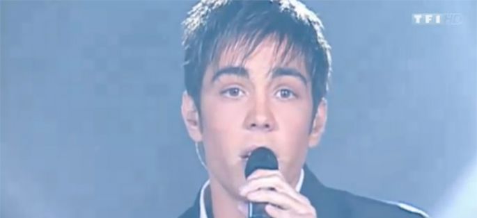 Replay : Grégory Lemarchal interprète « SOS d&#039;un terrien en détresse » à la “Star Academy” (vidéo)
