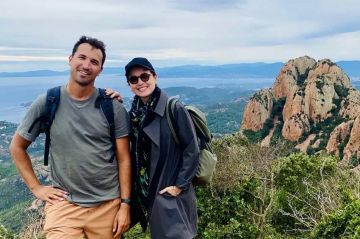 &quot;Echappées belles&quot; dans le massif de l&#039;Estérel, samedi 1er mars 2025 sur France 5 avec Sophie Jovillard