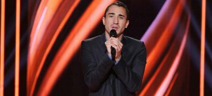 “The Voice” : regardez Jonathan Urek interprète "Le mond est stone" de Starmania