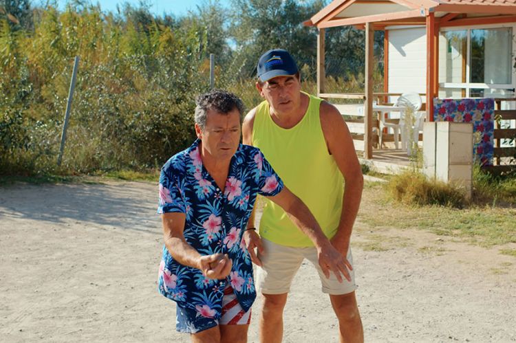 "Les Chevaliers du Fiel : Moustiques et plancha" sur C8 vendredi 13 décembre 2024