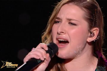 &quot;Star Academy&quot; : Héléna chante &quot;Voilà&quot; de Barbara Pravi a capella - Vidéo