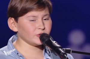 Replay “The Voice Kids” : Alexandre chante « Adieu » de Slimane (vidéo)
