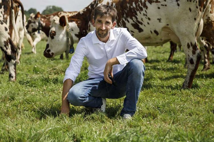 "L'amour est dans le pré" : découvrez Etienne, agriculteur de la saison 21 sur M6