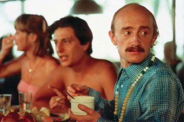 TF1 rediffuse "Les Bronzés" en hommage à Michel Blanc dimanche 6 octobre 2024 (vidéo)
