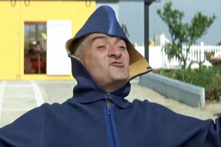 "Le petit baigneur" avec Louis de Funès à revoir sur C8 mardi 5 mars 2024 - Vidéo