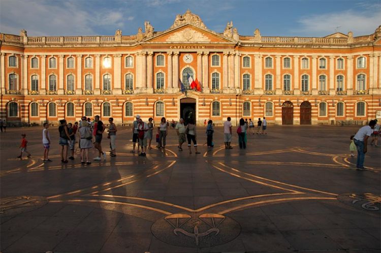 “Meurtres à Toulouse” en tournage pour France 3 avec Camille Aguilar et Lionnel Astier