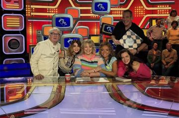 &quot;Les enfants de la télé&quot; dimanche 20 avril 2025, les invités de Laurence Boccolini sur France 2 (vidéo)