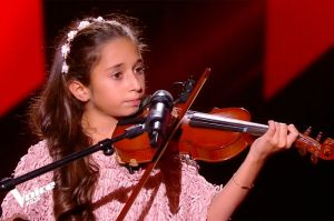 “The Voice Kids” : TF1 dévoile la prestation de Rébécca sur « Comme toi » de Jean-Jacques Goldman (vidéo)