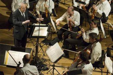 Pierre Boulez dirige &quot;L’oiseau de feu&quot; de Stravinsky au Louvre, mardi 25 mars 2025 sur Culturebox