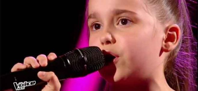 Replay “The Voice Kids” : Manuela chante « Andalouse » de Kendji Girac en finale (vidéo)