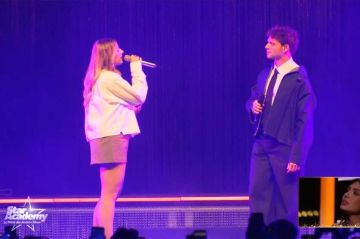 Replay "Star Academy" : Théo P. et Héléna chantent « Tout a changé » au Zénith d'Angers (vidéo)