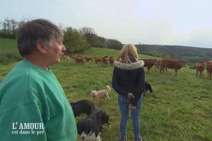 Replay “L&#039;amour est dans le pré” : chez Didier, Fatima est effrayée par la campagne ! (vidéo)