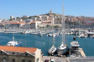 “L'abîme” en tournage à Marseille pour France 2 avec Sara Mortensen et Gil Alma