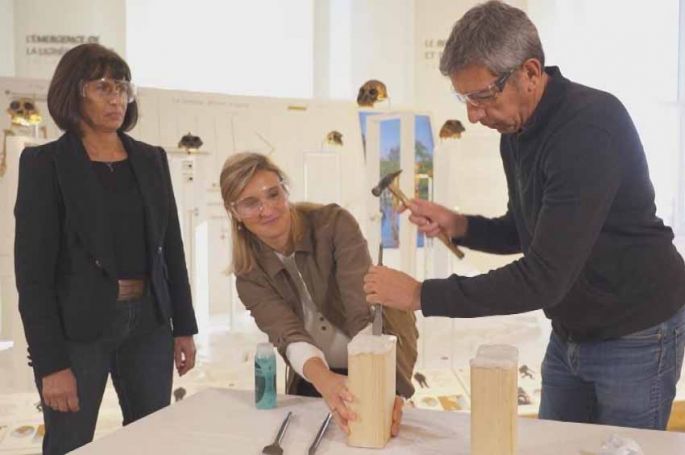 “Prenez soin de vous” : « Vaincre les douleurs articulaires », mardi 15 février avec Michel Cymes sur France 5 (vidéo)