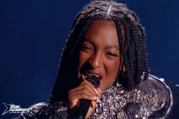 Replay "Star Academy" : Ebony chante "Sweet dreams" d'Eurythmics sur un tableau de Kamel Ouali (vidéo)