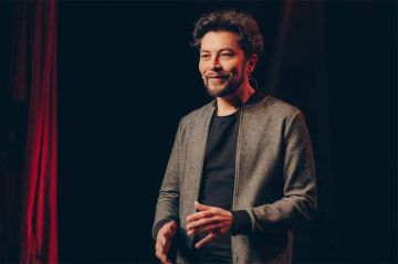 &quot;Y&quot; le one-man-show de Karim Duval à revoir sur Culturebox vendredi 1er décembre 2023