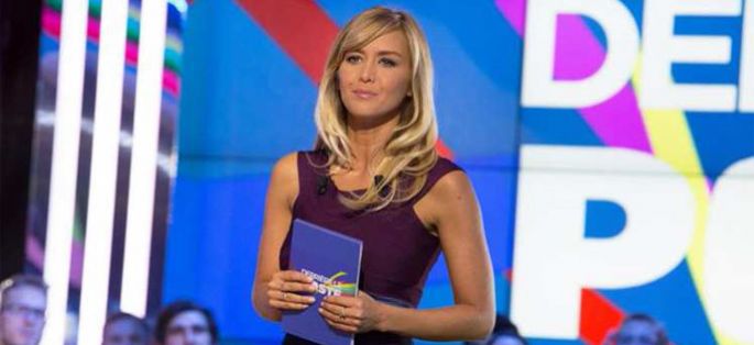 “Derrière le poste” revient le 4 février sur D8 : les invités reçus par Enora Malagré
