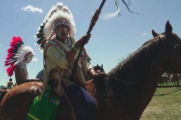 &quot;Enquête Exclusive&quot; : Tribus, bisons et pétrole : la grande revanche des Indiens d&#039;Amérique dimanche 20 octobre 2024 sur M6