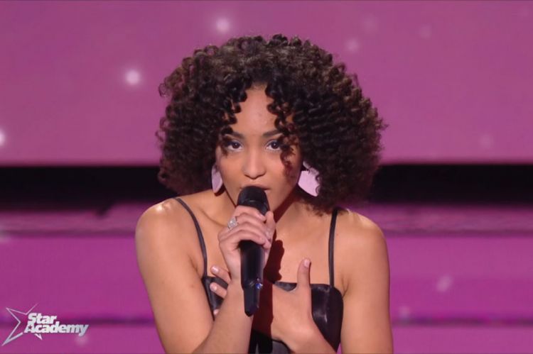 Replay "Star Academy" : Candice chante "J'envoie valser" de Zazie - Vidéo