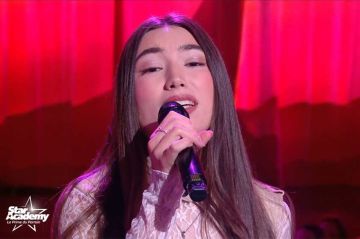 Replay "Star Academy" : Zoé chante "Hypersensible" de Charles Doré (vidéo)