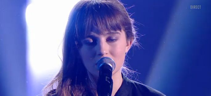 Replay “Nouvelle Star” : Pauline interprète « Amoureuse » de Véronique Sanson (vidéo)