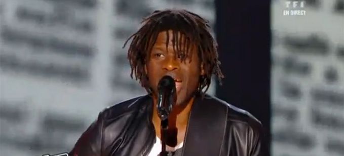 Vidéo Replay “The Voice” : Emmanuel Djob interprète « Déjeuner en paix »