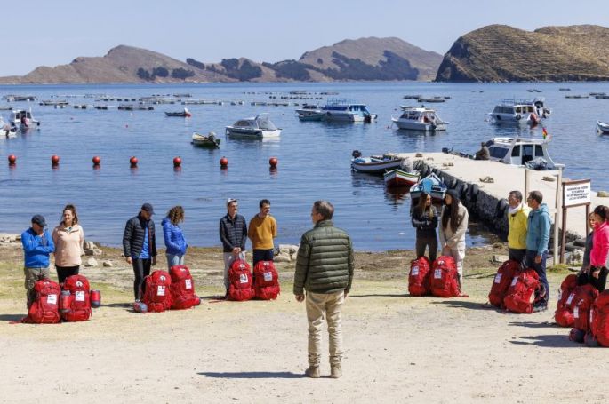 &quot;Pékin Express&quot; : Les 1ères images inédites de la 17ème saison qui début le 16 février sur M6 (vidéo)