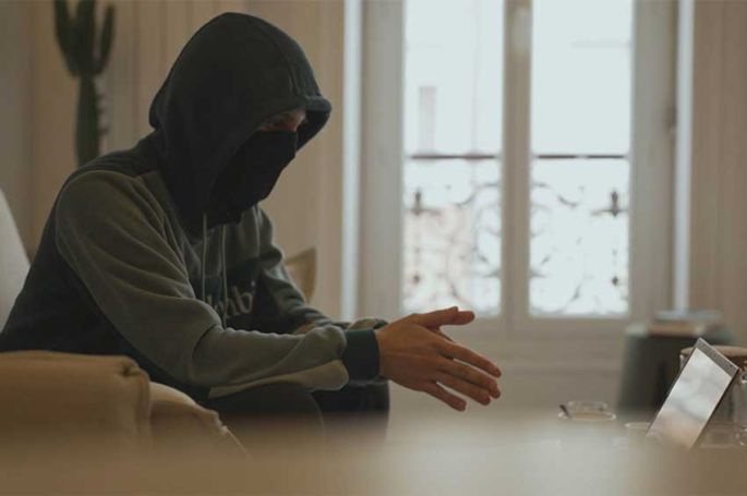 "Grands reportages" : Arnaques, faux avis, enquête sur les pièges d'internet sur TF1 dimanche 22 février 2026