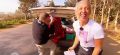 “Pékin Express” - Noëlla &amp; Eric en désaccord sur l&#039;auto-stop : Noëlla crie trop fort ! (vidéo)
