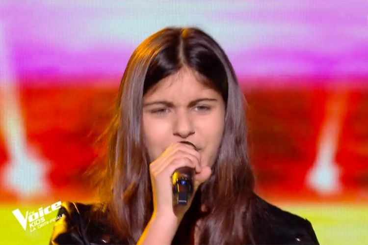 Replay “The Voice Kids” : Alice chante « Conga » de Gloria Estefan (vidéo)