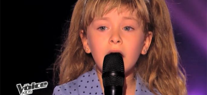 Replay “The Voice Kids” : Gloria interprète « La vie en rose » d’Edith Piaf (vidéo)