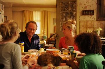 Le film "Famille à louer" à revoir sur France 3 lundi 1er mai 2023 - Vidéo