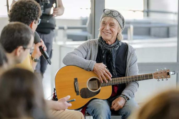 Jean-Louis Aubert sera le prochain invité des "Rencontres du Papotin" le 25 octobre 2025 sur France 2