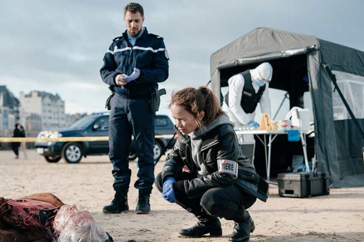 "Nouveaux Meurtres à Saint-Malo" sur France 3 samedi 29 avril 2023 avec Bruno Solo et Louise Monot - Vidéo