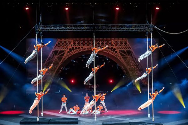 "Les jeux du cirque" par Les Etoiles du cirque de Pékin sur Culturebox lundi 23 décembre 2024