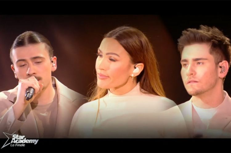 "Star Academy" : Julien, Pierre et Vitaa chantent "Je n'oublie pas" en Finale - Vidéo