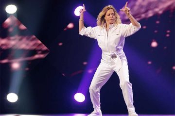 Le spectacle de Caroline Vigneaux &quot;Faut-il toujours dire la vérité aux enfants ?&quot; diffusé sur W9 jeudi 19 juin 2025
