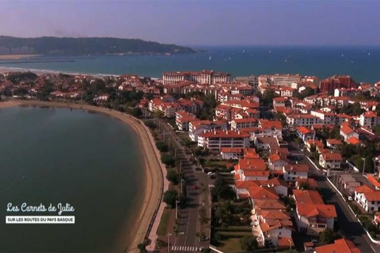 &quot;Les carnets de Julie&quot; au Pays-Basque à revoir sur NOVO 19 dimanche 26 octobre 2025 (vidéo)