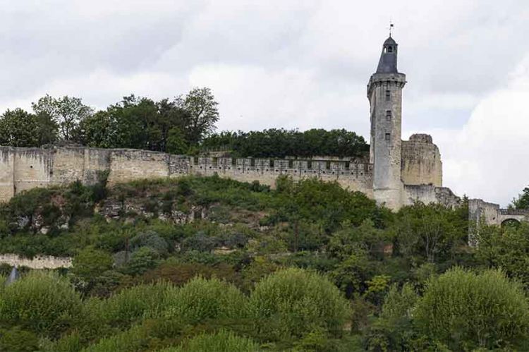 « Chinon : la forteresse aux trois châteaux » mardi 5 octobre sur RMC Découverte