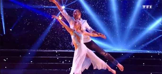 Replay “Danse avec les stars” : Kamel le Magicien & Emmanuelle « Là-bas » JJ Goldman (vidéo)