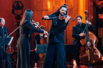 "Fauteuil d'orchestre" avec Nemanja Radulović sur France 5 vendredi 10 novembre 2023 - Vidéo