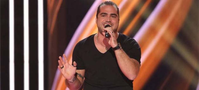 “The Voice” : regardez Thomas Vaccari qui interprète "Georgia on My Mind" de Ray Charles