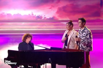 Replay "Star Academy" : Axel, Clara &amp; Richard Cocciante chantent "Le coup de soleil" - Vidéo