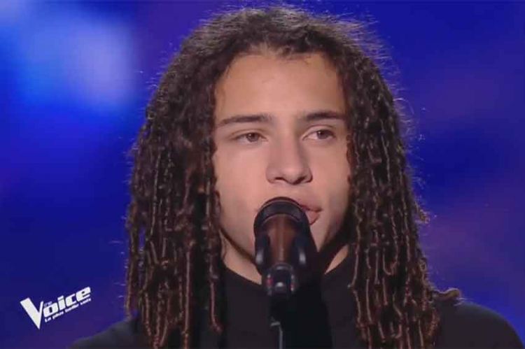 Replay “The Voice” : Geoffrey chante « Leave a Light On » de Tom Walker (vidéo)